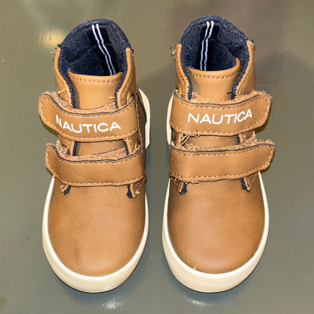 Nautica Toddler’s Brown and White Sneakers